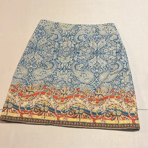 Lands end-6P-paisley pattern, button front, side pockets, belt loops, skirt. - Picture 2 of 10